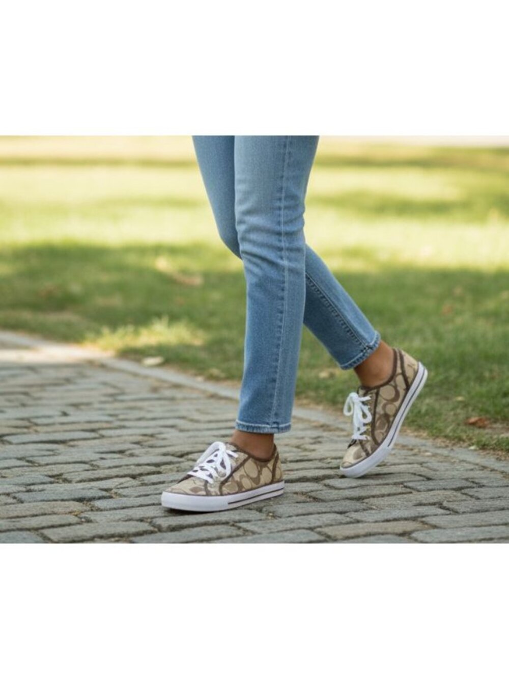 coach women's dee signature sneaker multicolor size 8.5 B